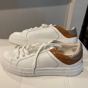 Matisse White Sneakers,  7.5